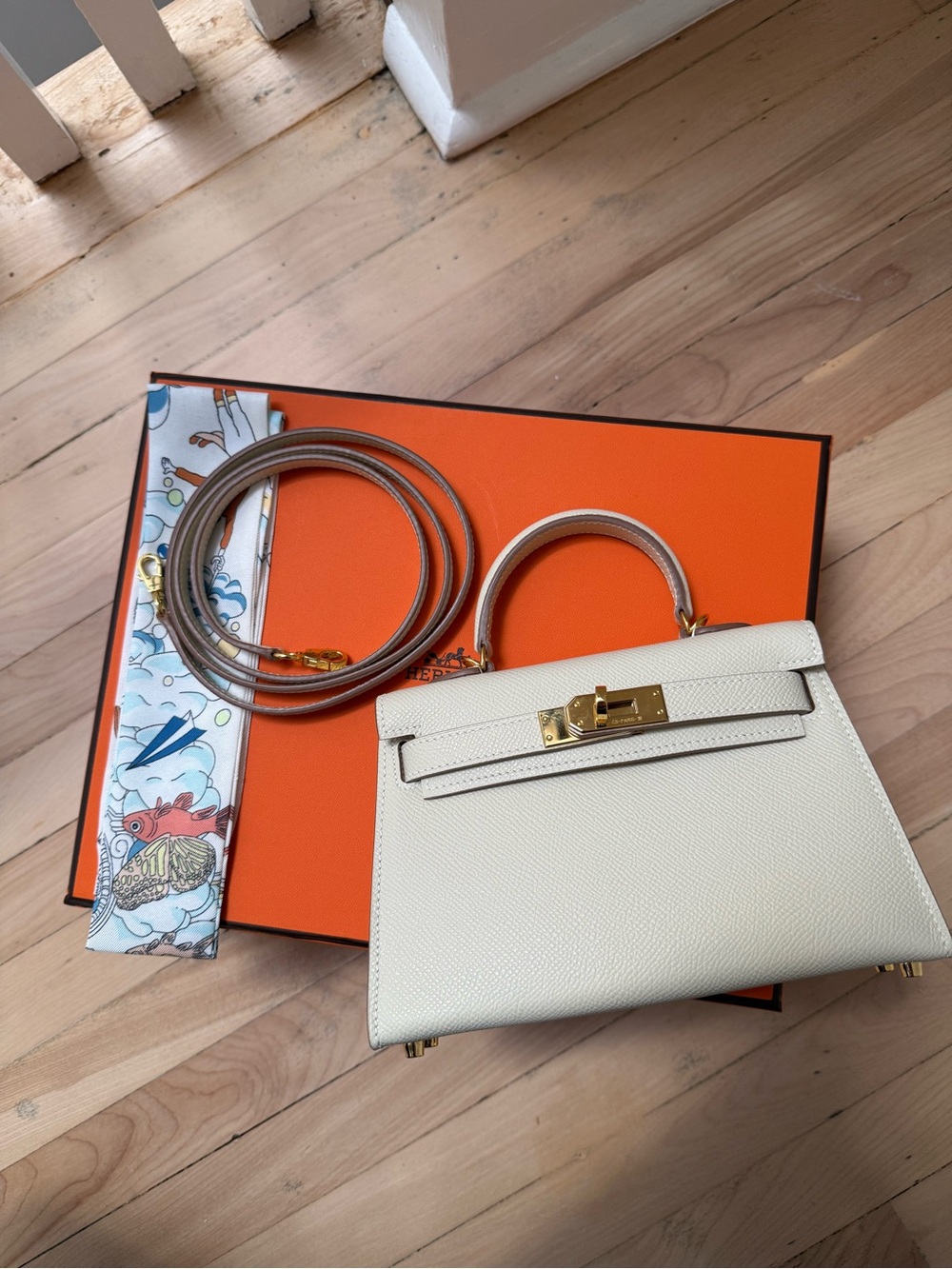 Hermès Mini Kelly-Style Bag — Craie / Gold Hardware